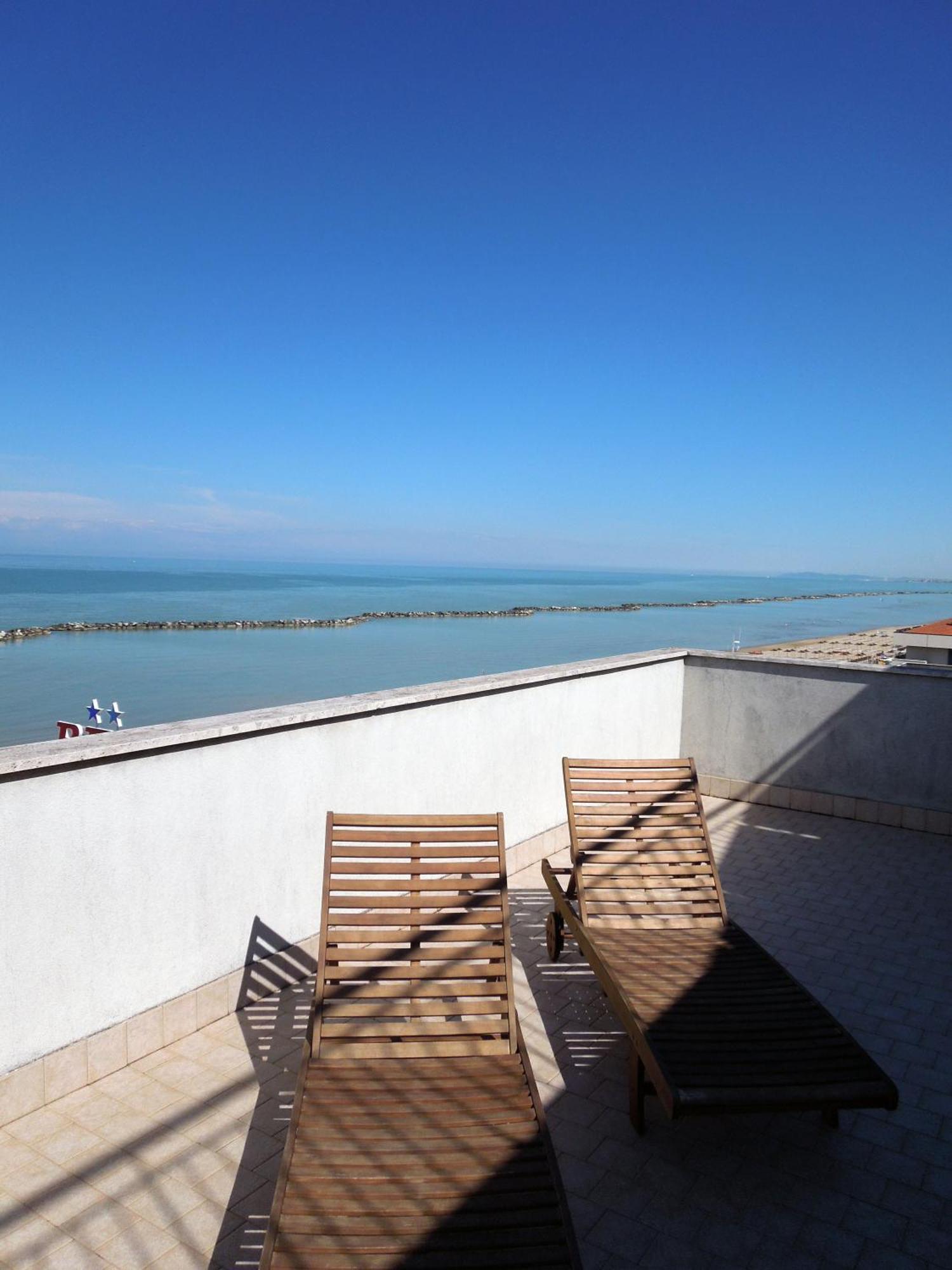 Hotel Mondial Беллария-Иджеа-Марина Экстерьер фото