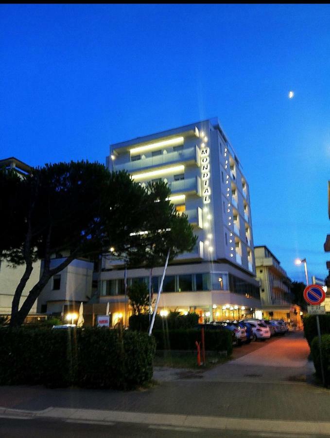 Hotel Mondial Беллария-Иджеа-Марина Экстерьер фото